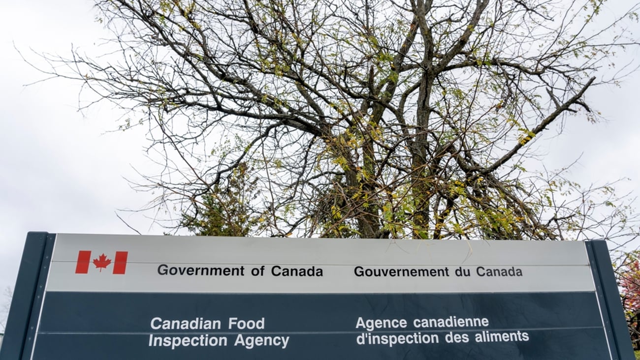 Outdoor Canadian Food Inspection Agency sign