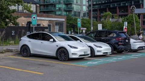Electric vehicle charging in Liberty Village Teaser