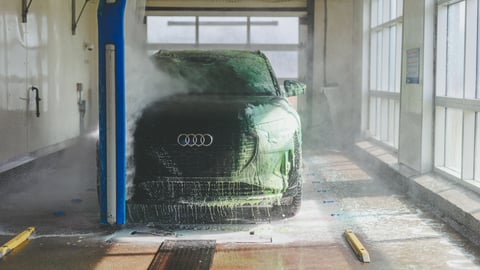 Harnois Énergies car wash interior
