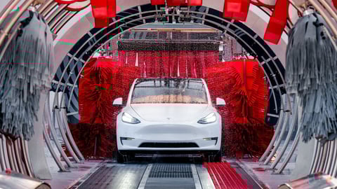 Tommy Car Wash Canada Tunnel with Vehicle