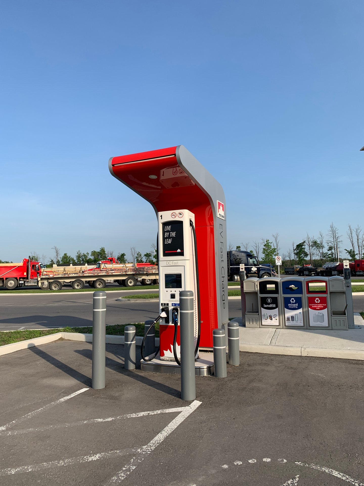 Petro-Canada Cookstown Charging station