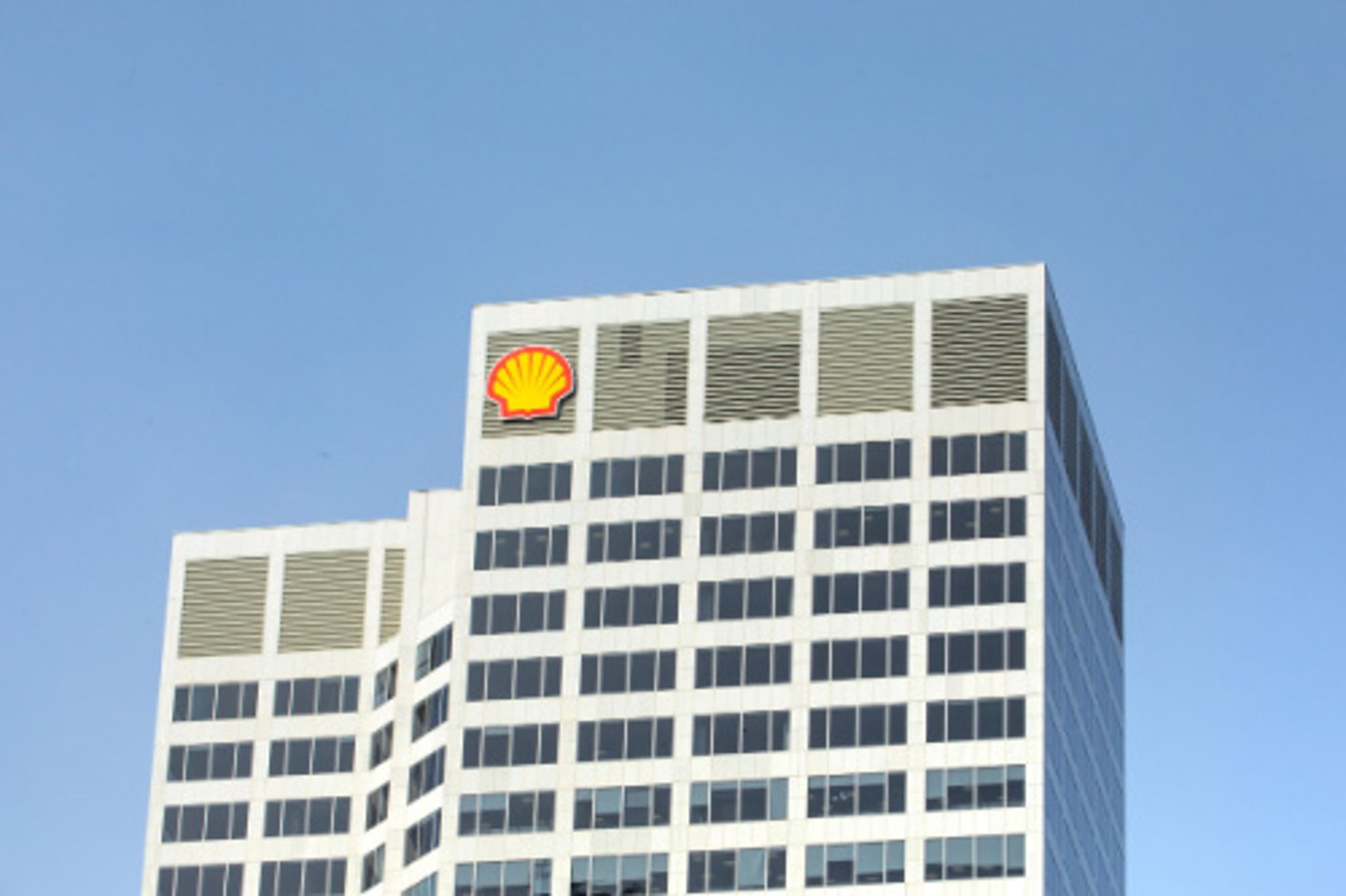 The downtown Calgary Shell oil office tower with the iconic Shell logo