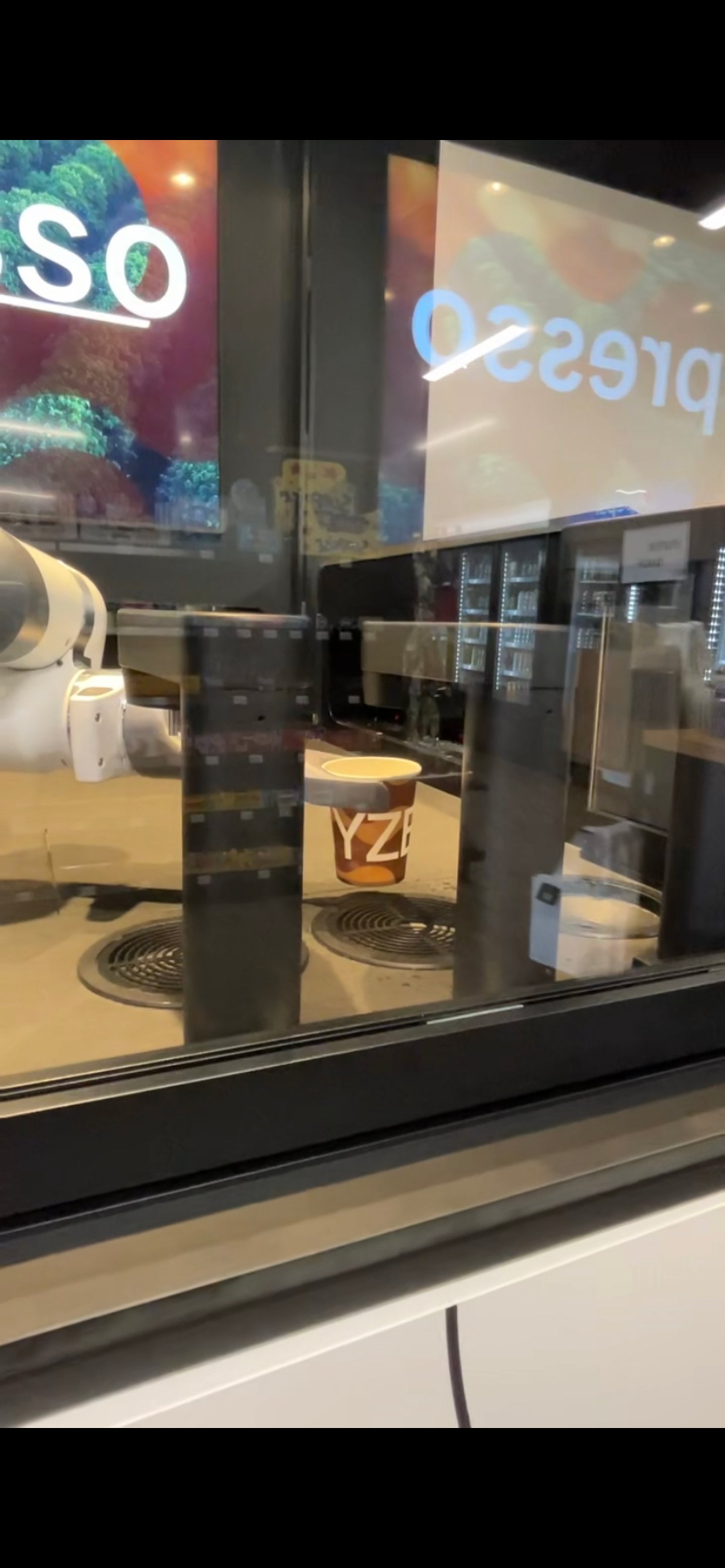 robot serving coffee at Vendor Convenience