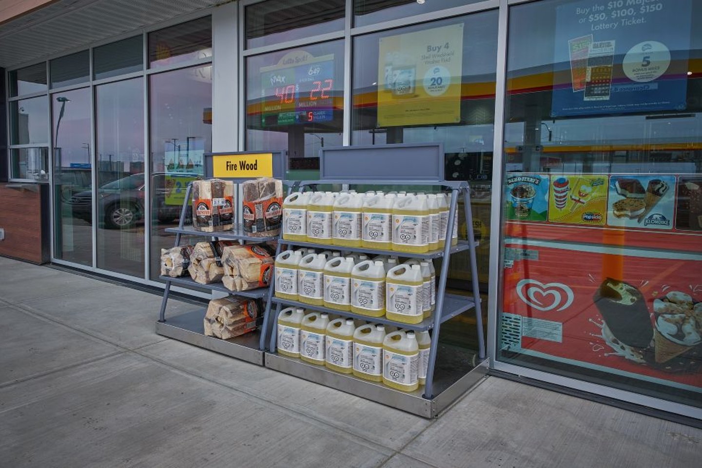 McCowan Windshield Wiper Bottle Holder