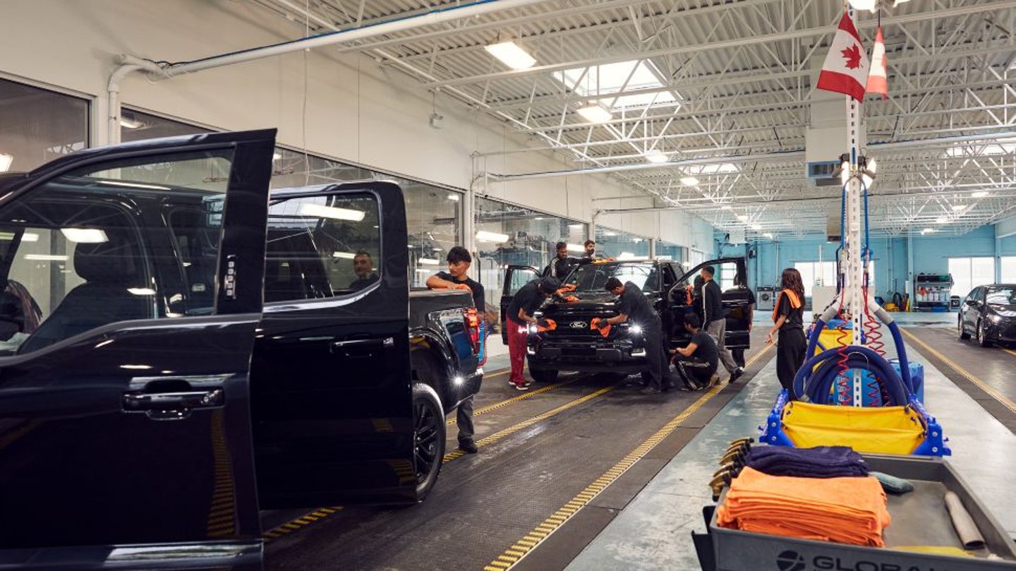 Hollywood Car Wash Vehicle Detailing