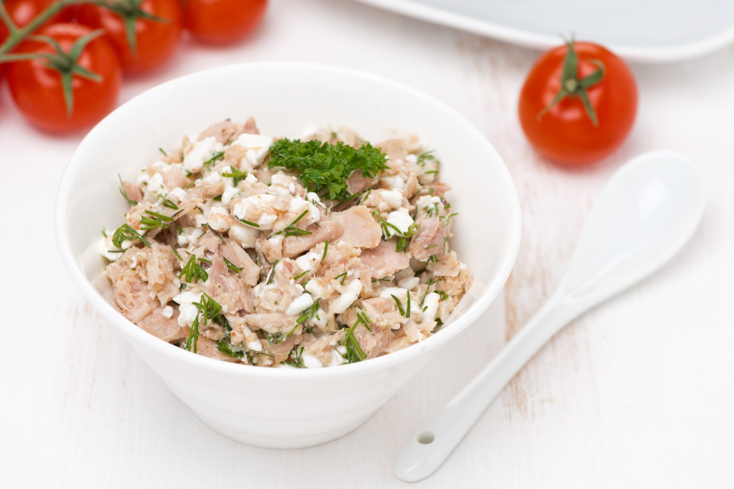 cottage cheese and tuna bowl