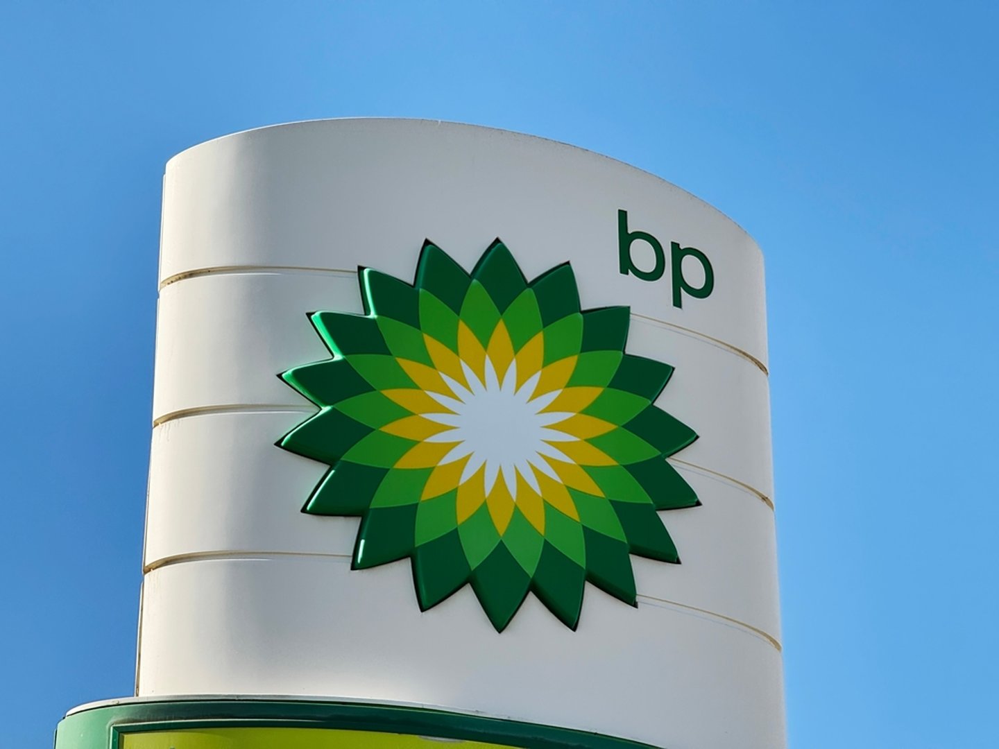 BP's logo on a smokestack