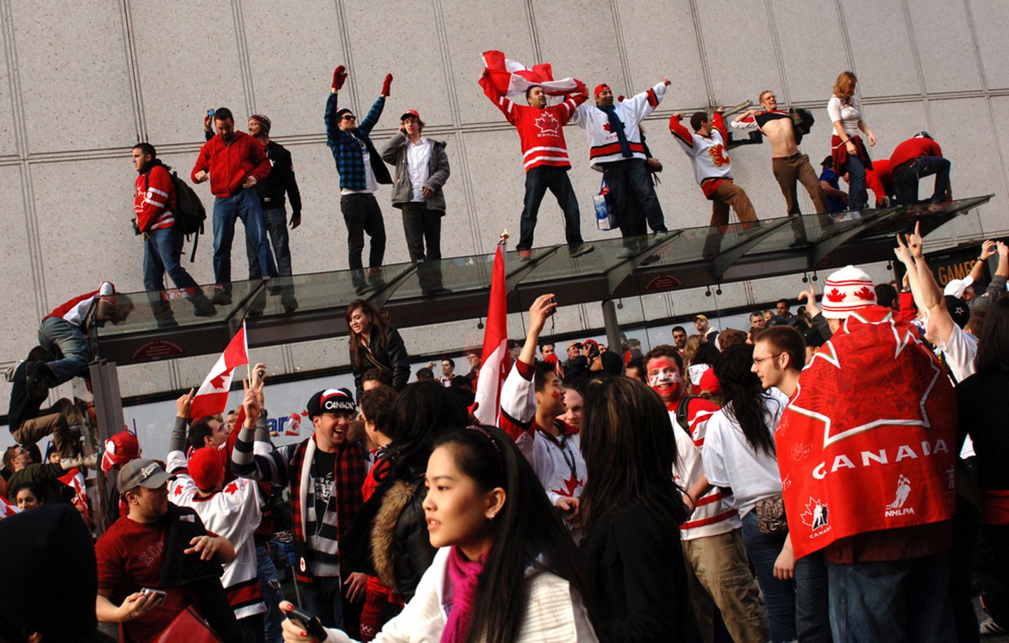 hockey fans in the street