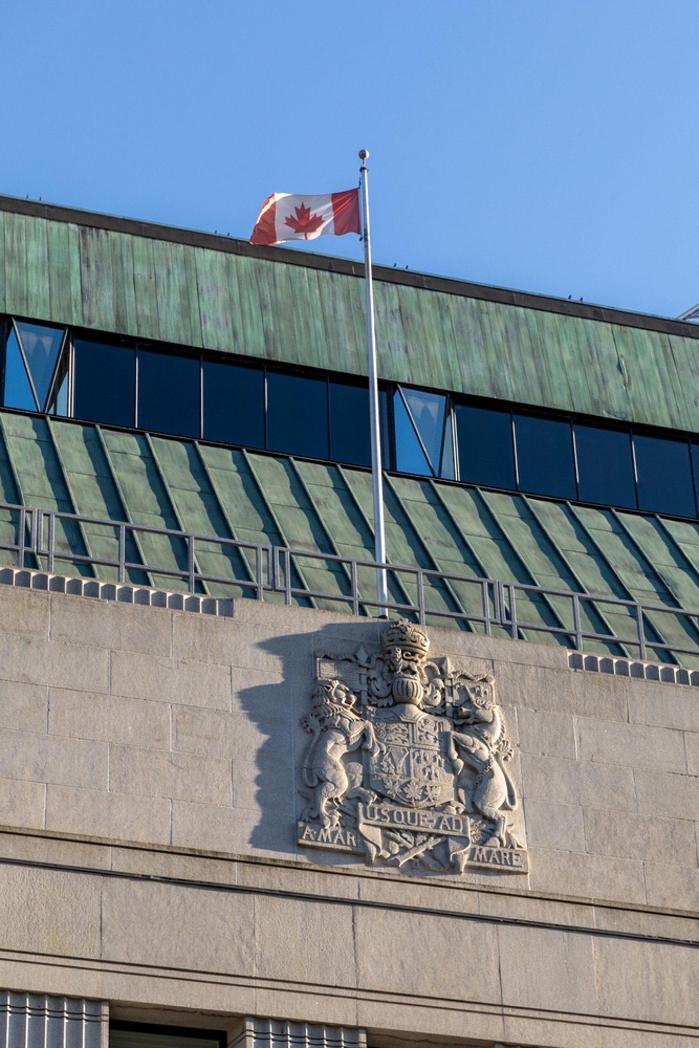 bank of canada with flag