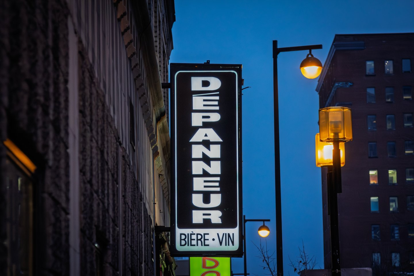 Depanneur sign featuring beer and wine