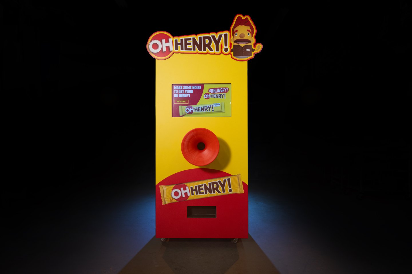 Oh Henry! Grumble-activated vending machine