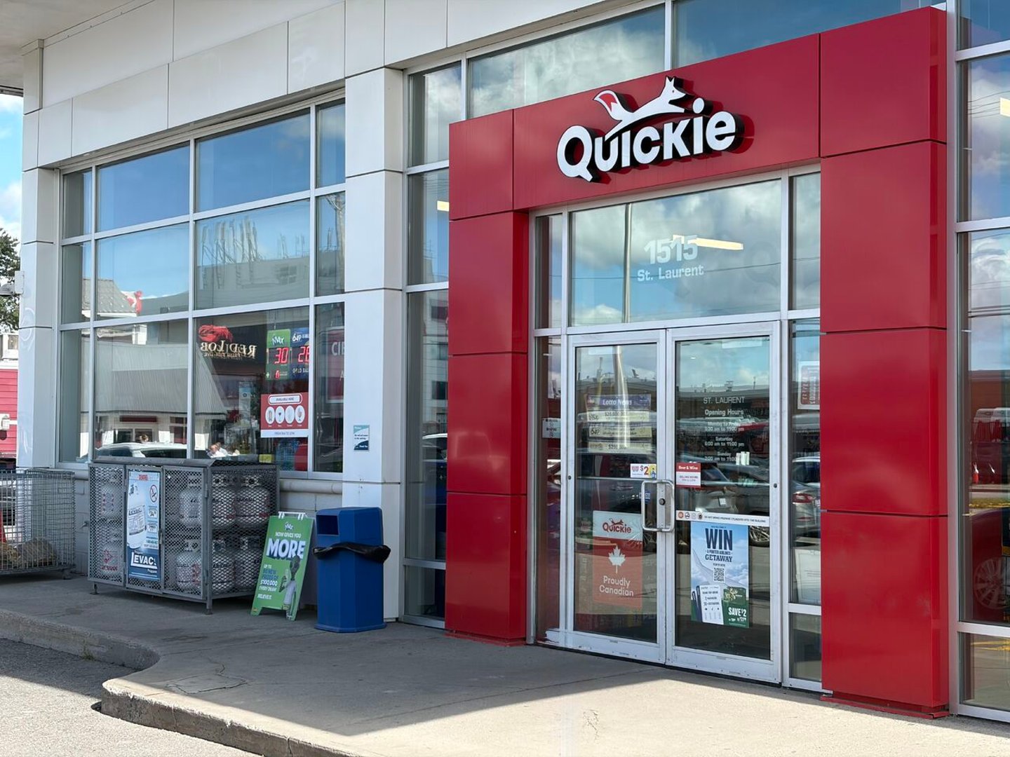 Quickie St. Laurent Blvd, Ottawa