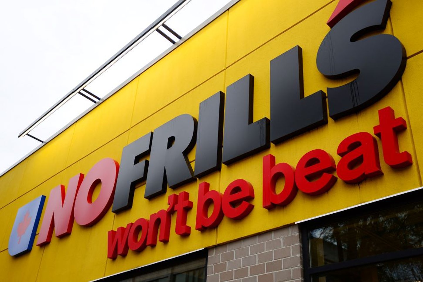 No Frills Store Sign Exterior