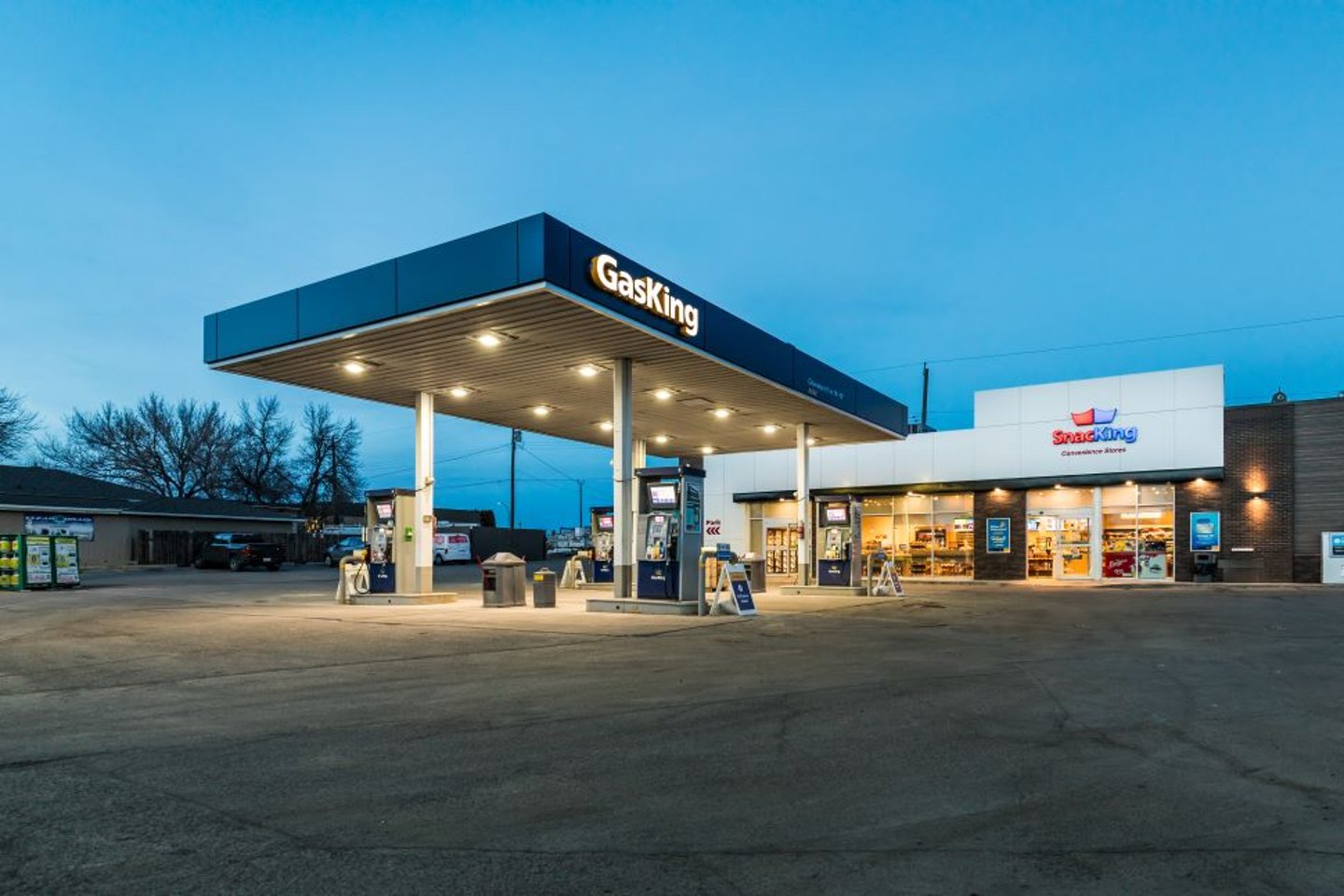 Gas King Lethbridge 2024 Exterior Night