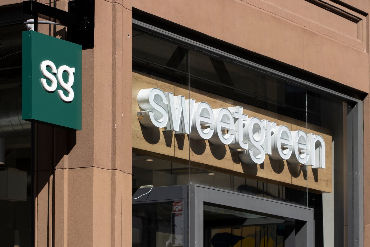 Exterior Sweetgreen store