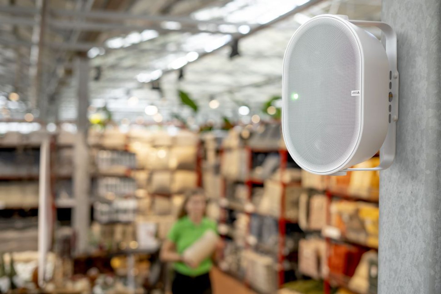 Axis C111o-E overlooking store