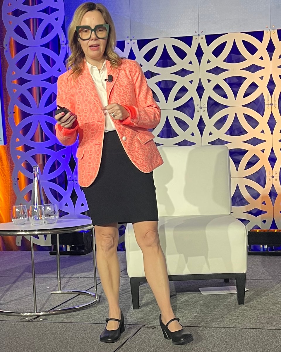 Lisa Covens of Leger