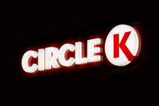 Circle K illuminated banner