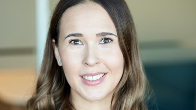Amanda Simpson headshot