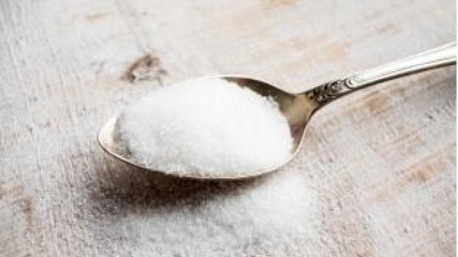 aspartane in a spoon