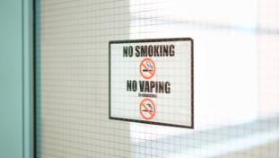 no vaping signage in building